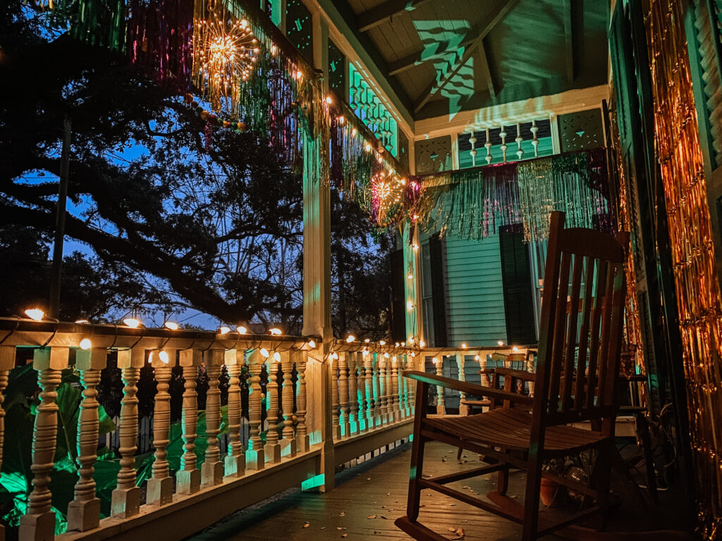 Outdoors Mobile Porch Parade1