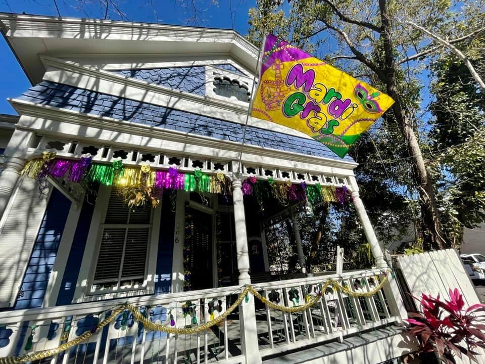 Mobile, Fun Mardi Gras - Mobile Porch Parade Home