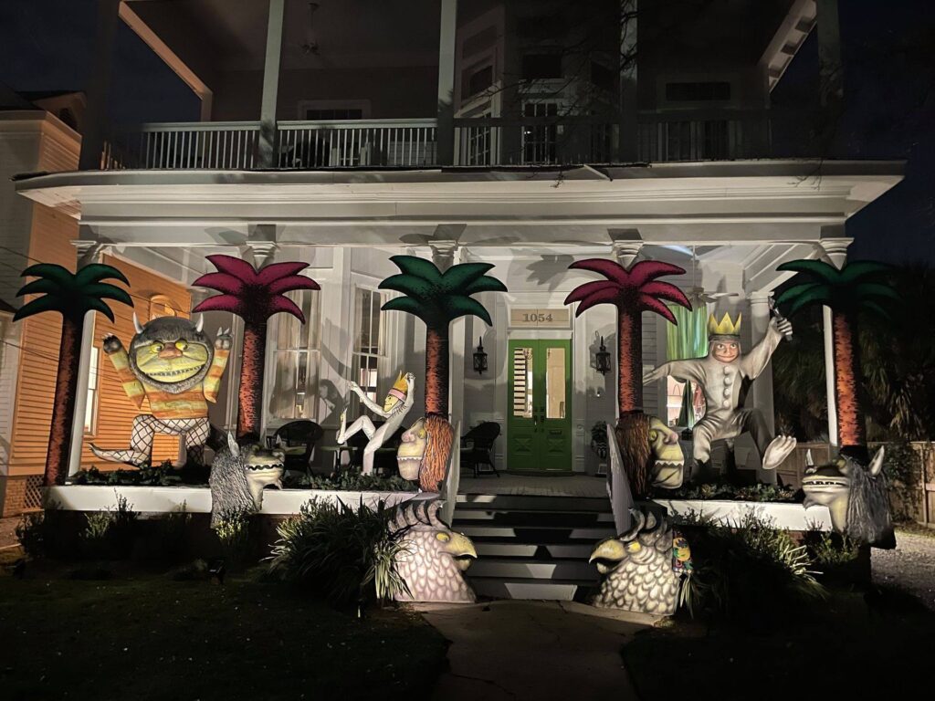 Mobile, Fun Wild Things - Mobile Porch Parade - Mardi Gras