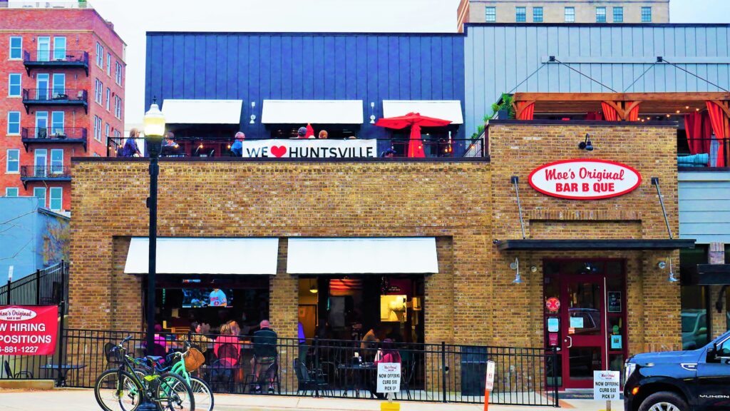 5 nice Outdoor/Rooftop Dining in Huntsville, Al, with cool views!