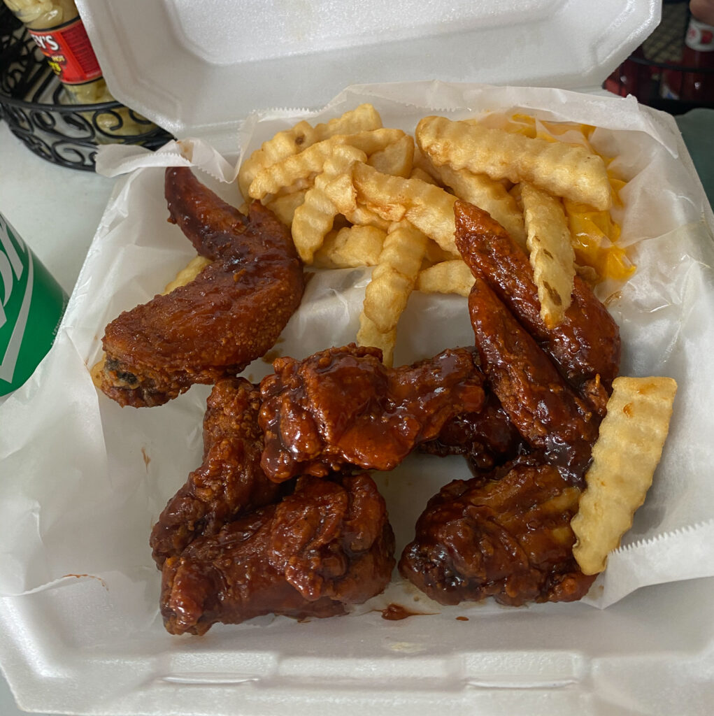 Fun Wings At Jw Everette'S Soul Food
