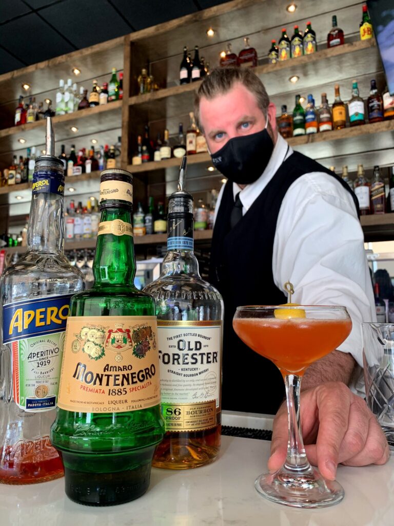 Uncategorized Bartender And Drinks