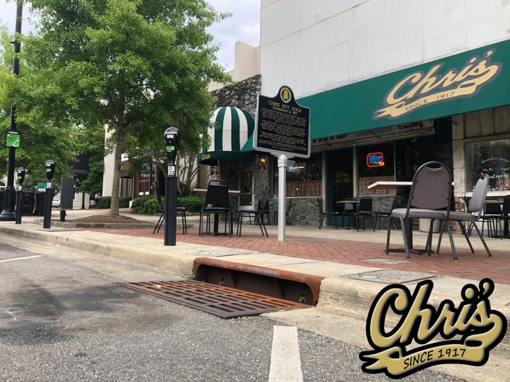 Fun, Bamabuzz, Business, Education, Outdoors, Real Estate, Uncategorized Chris' Hotdogs Oldest Restaurants