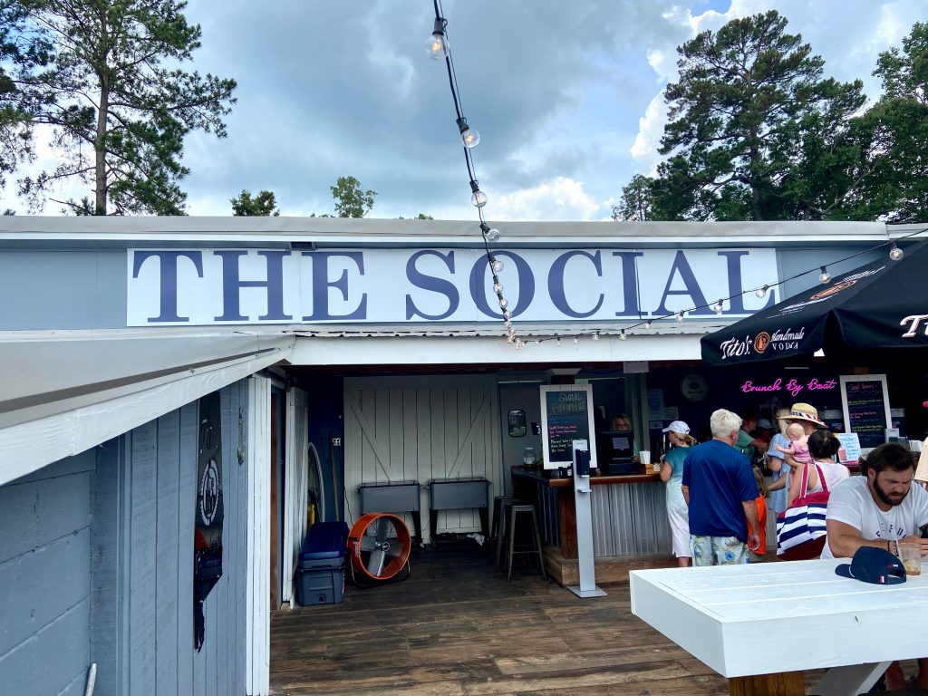 Uncategorized, Bamabuzz, Fun, Outdoors The Social Lake Martin