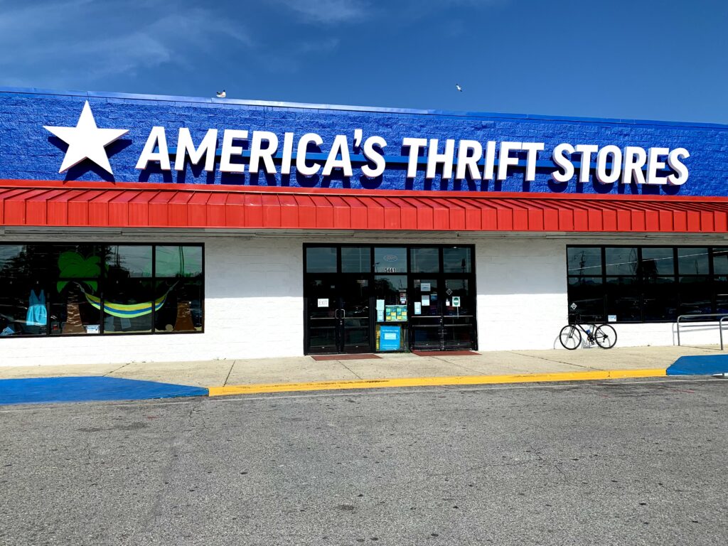 Bamabuzz, Mobile America'S Thrift Stores Entrance.