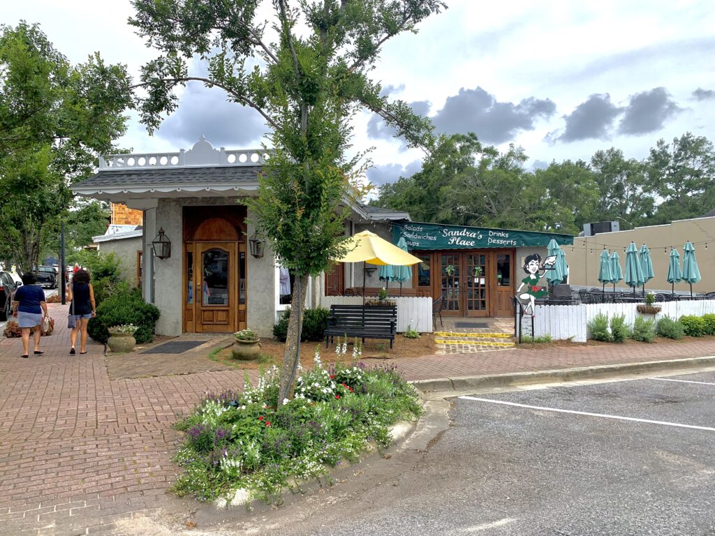These 15 Alabama towns named most charming + 5 of them we love