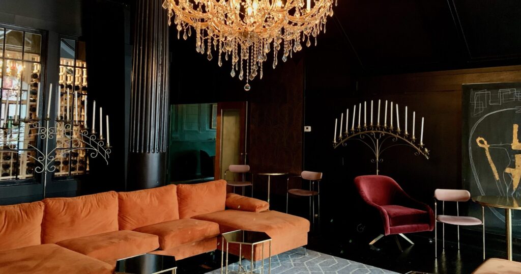 6 sophisticated nightlife spots to check out in Auburn & Opelika 6 sophisticated nightlife spots to check out in Auburn & Opelika