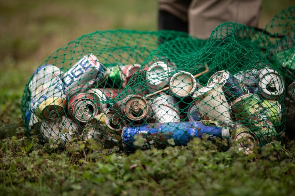 Alabama environmental contractor removes 100,000 pounds of litter from waterways Alabama environmental contractor removes 100,000 pounds of litter from waterways