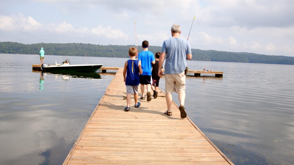 Guntersville named best lake town in Alabama–3 reasons why we love it too