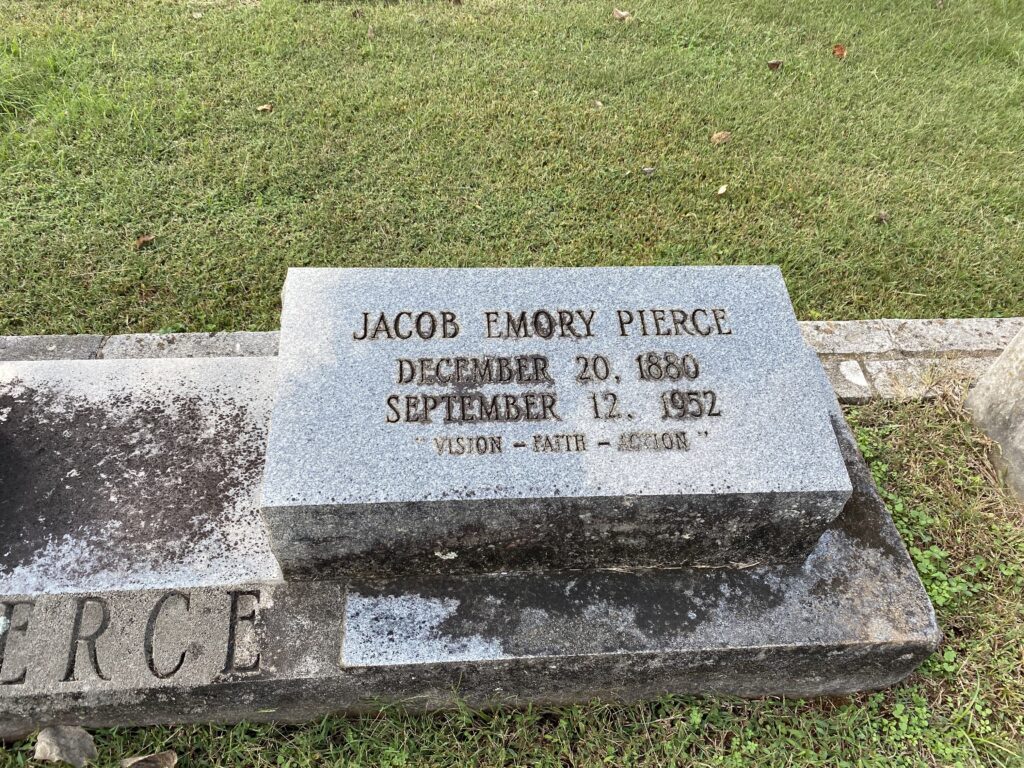 Maple Hill Cemetery