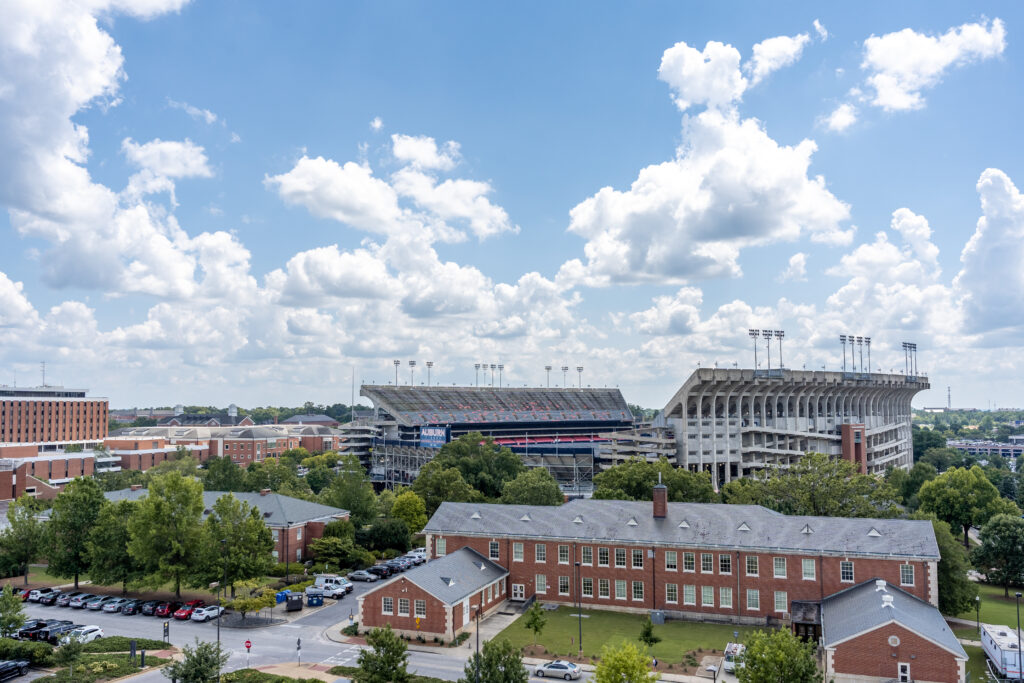 NEW: Auburn gets largest research contract in university history NEW: Auburn gets largest research contract in university history
