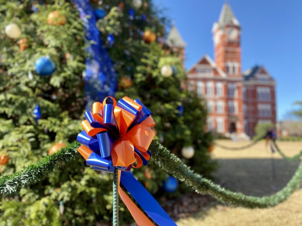 Giving Tuesday 2021: discover 3 ways Auburn is spreading holiday cheer now Giving Tuesday 2021: discover 3 ways Auburn is spreading holiday cheer now