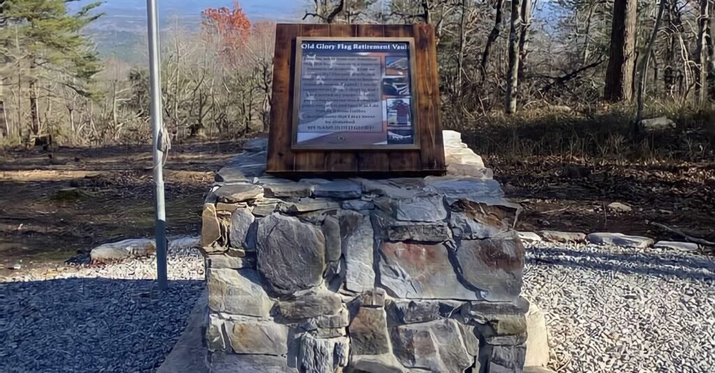 Retired U.S. flag gets new resting place at Cheaha State Park Retired U.S. flag gets new resting place at Cheaha State Park