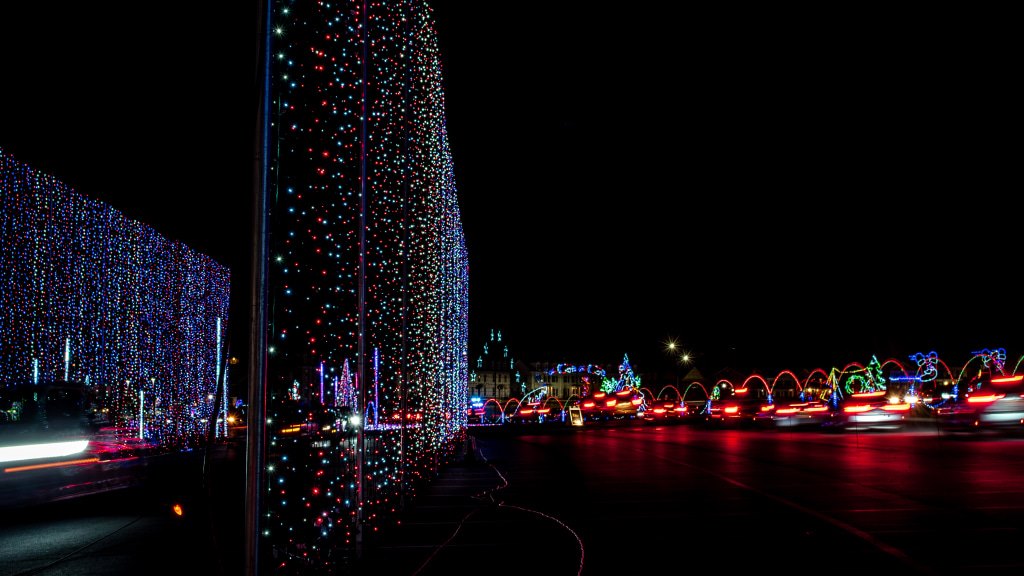 5 stunning spots for drive-by holiday lights in Huntsville 3 holiday lights in huntsville