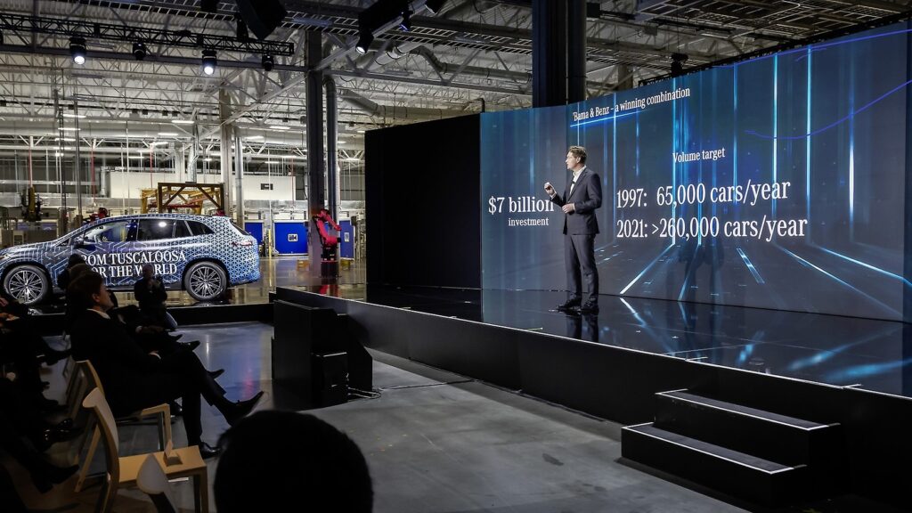 Mercedes-Benz opens battery factory for Alabama-built electric vehicles, creating 600 local jobs Mercedes-Benz opens battery factory for Alabama-built electric vehicles, creating 600 local jobs