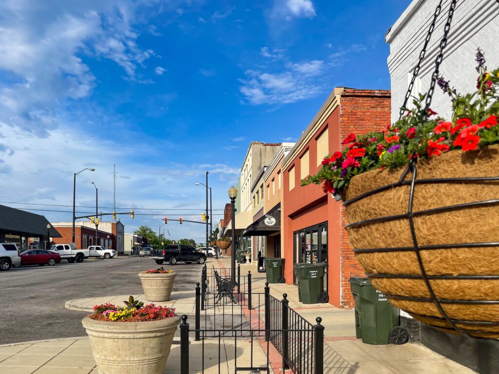 Cheers! Peach Entertainment District in Clanton is officially open—find out which businesses are included