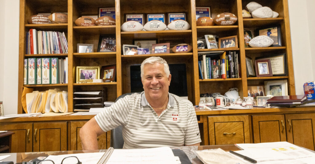 Hall of Fame coach Terry Curtis announces retirement after historic career