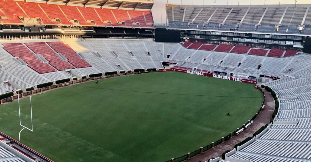 Will the Tide sell alcohol at Bryant-Denny Stadium this fall? Tuscaloosa City Council to decide this month.