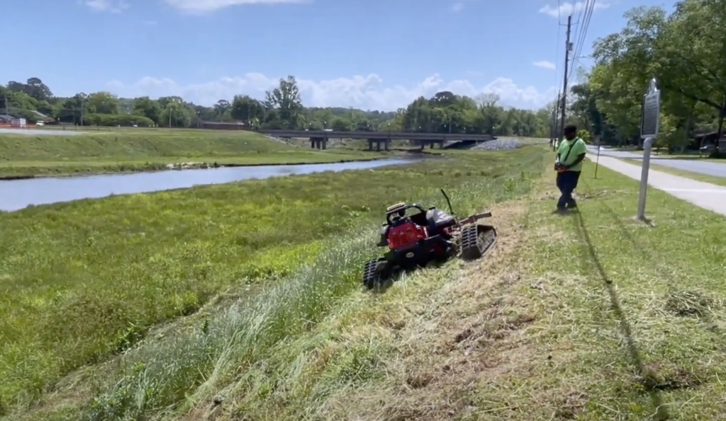 Wow: City Of Prattville Unveils New Remote-Operated Robotic Slope Mower [Video]