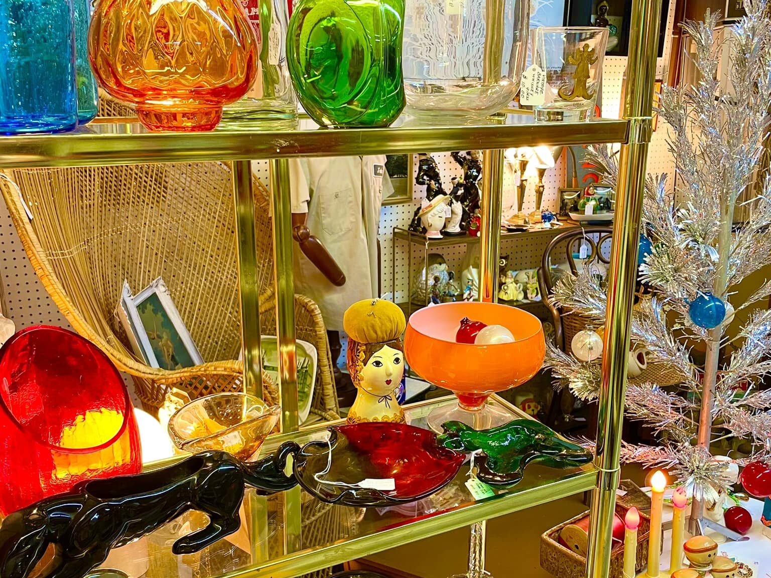 Check out the 109 antique shops on the Alabama Antiques Trail Check out the 109 antique shops on the Alabama Antiques Trail