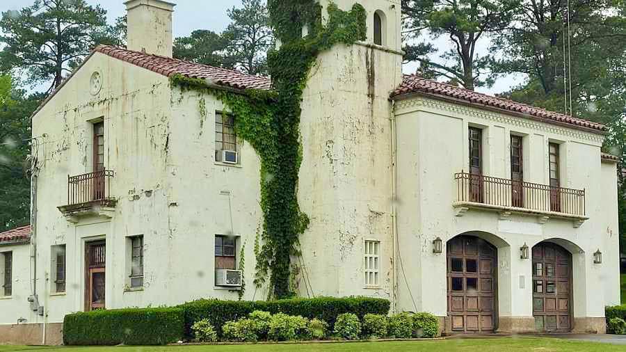 Historic fire station in Anniston being auctioned off online Historic fire station in Anniston being auctioned off online