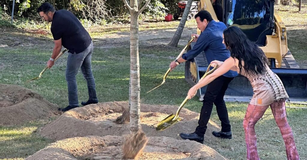 Lionel Richie opens Hello Park in Tuskegee with American Idol judges Katy Perry & Luke Bryan
