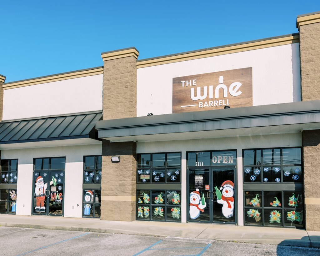 New wine shop celebrates grand opening in Oxford