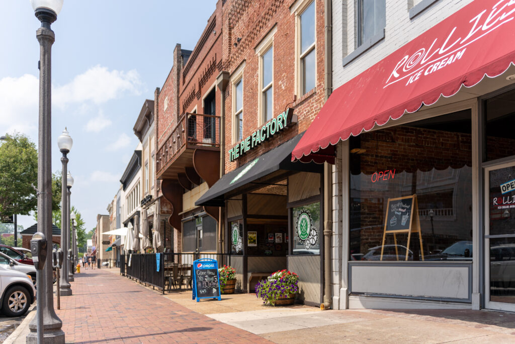The Big River Pub Crawl in Florence is March 16—mark your calendar