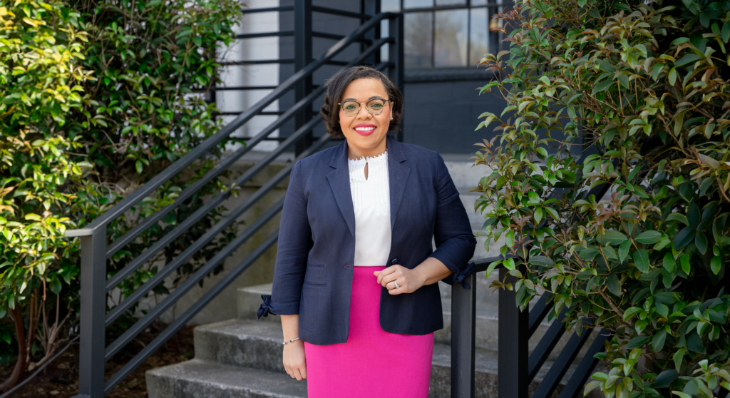 How to get Momentum in your career + life with one Alabama leadership program now How to get Momentum in your career + life with one Alabama leadership program now