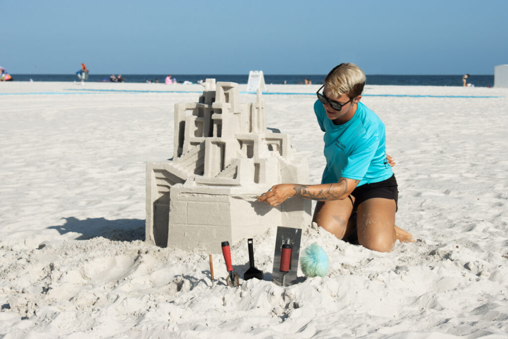 Professional sandcastle builders in Gulf Shores get national attention Professional sandcastle builders in Gulf Shores get national attention