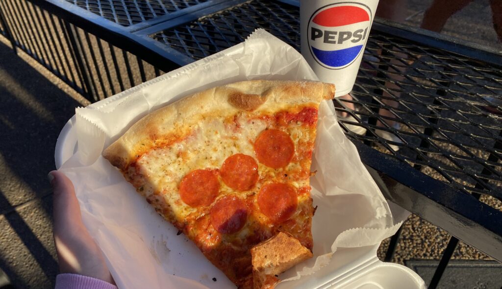 4 pizza spots around Auburn you need to visit 4 pizza spots around Auburn you need to visit