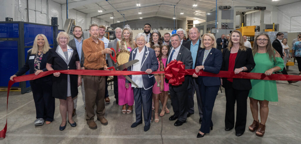 New M bottling plant opens at natural spring in Chilton County New M bottling plant opens at natural spring in Chilton County