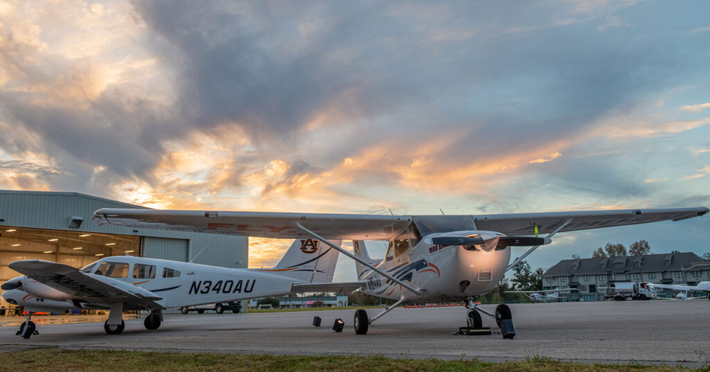Auburn, Southern Union partnering to build new hangar, train aviation mechanics Auburn, Southern Union partnering to build new hangar, train aviation mechanics