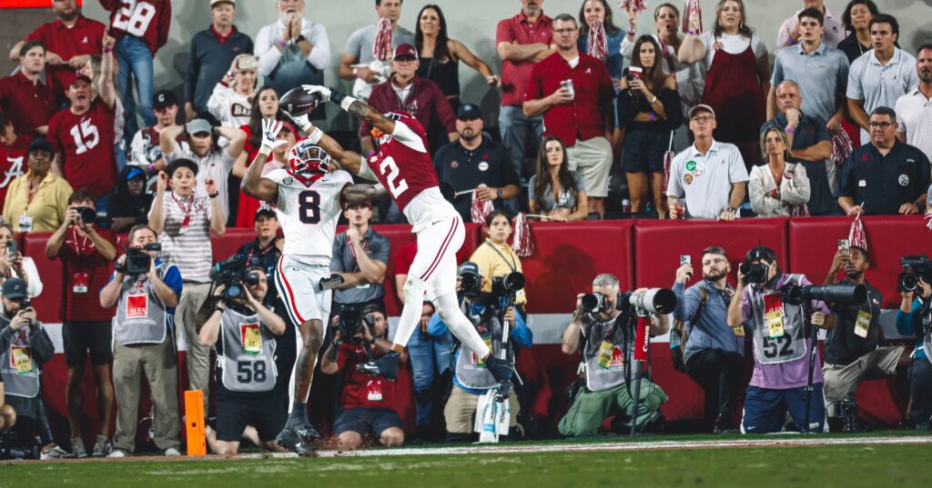 World reacts to Alabama-Georgia thriller as Tide jumps to No. 1 after win