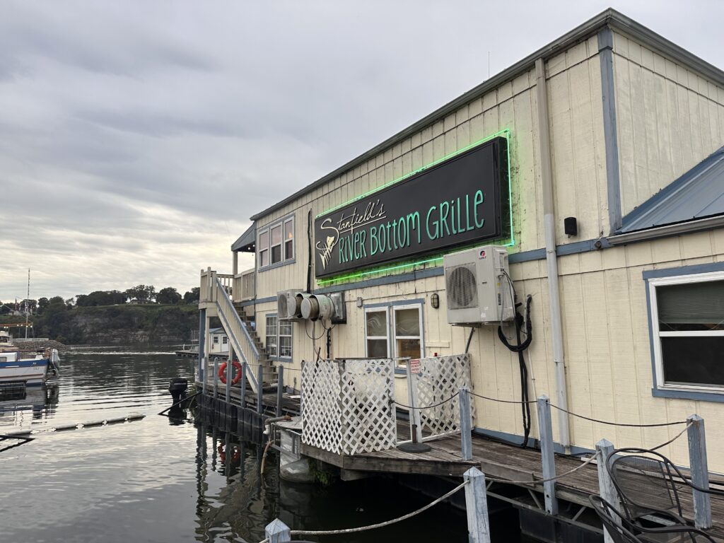 Riverbottom Grille: The Shoals’ only floating restaurant Riverbottom Grille: The Shoals’ only floating restaurant