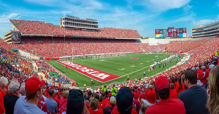 Week 3 highlighted by pair of trips to Big Ten country: Full schedule + how to watch Week 3 highlighted by pair of trips to Big Ten country: Full schedule + how to watch