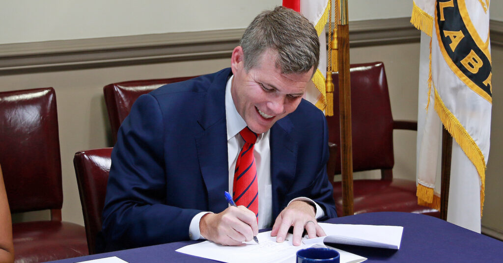 Mayors wager on Iron Bowl outcome to benefit charity
