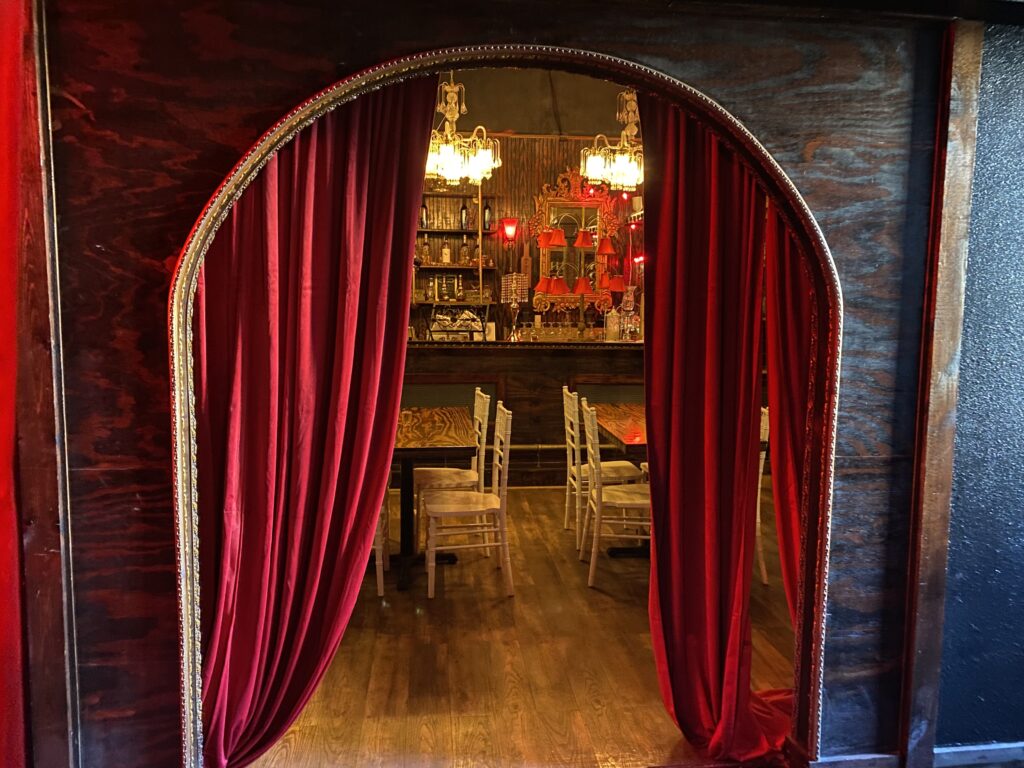 7 haunted restaurants in Alabama that will give you goosebumps