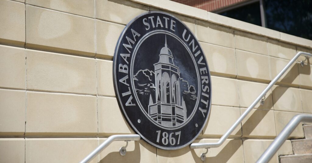 Alabama State receives 0k grant to assist in groundbreaking lung cancer research Alabama State receives 0k grant to assist in groundbreaking lung cancer research