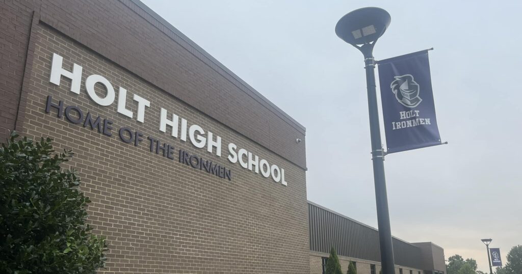 Tuscaloosa County school shutting down athletics program