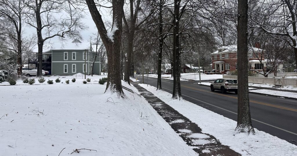 Snowfall Covers Northern Parts Of Alabama [Photos]
