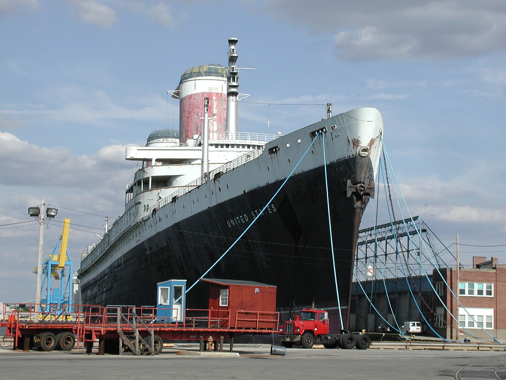 Historic ocean liner on its way to Mobile; will become world’s largest artificial reef