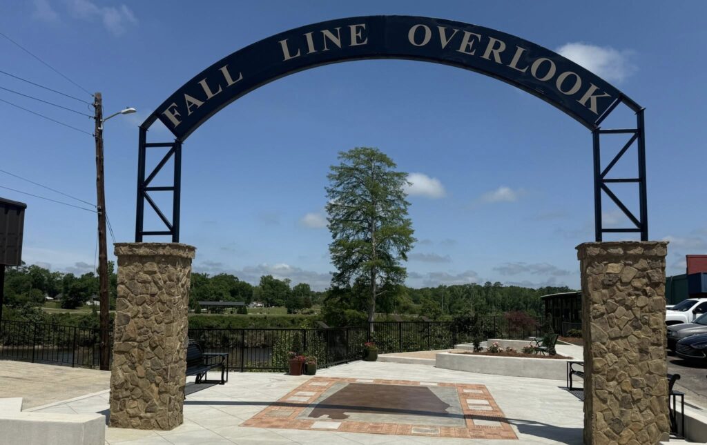 Wetumpka Completes Pocket Park Project, Reveals Fall Line Overlook [Photos]