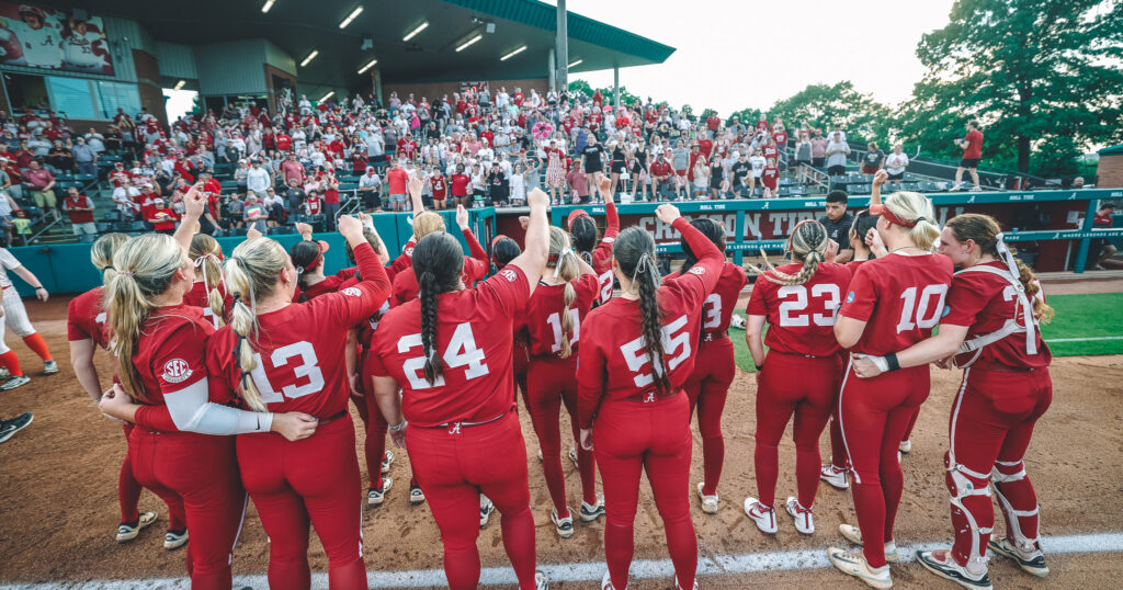 Alabama advances to super regional, set to face 4-time defending champion Oklahoma
