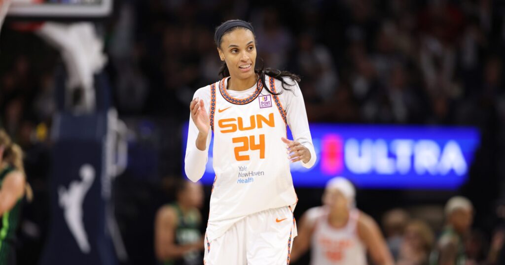 Former Auburn star moves to third on WNBA all-time scoring list