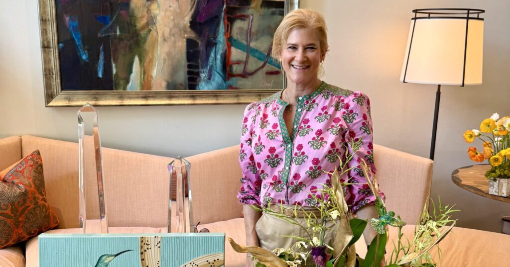 Alabama florist chosen to help decorate White House for Christmas Alabama florist chosen to help decorate White House for Christmas