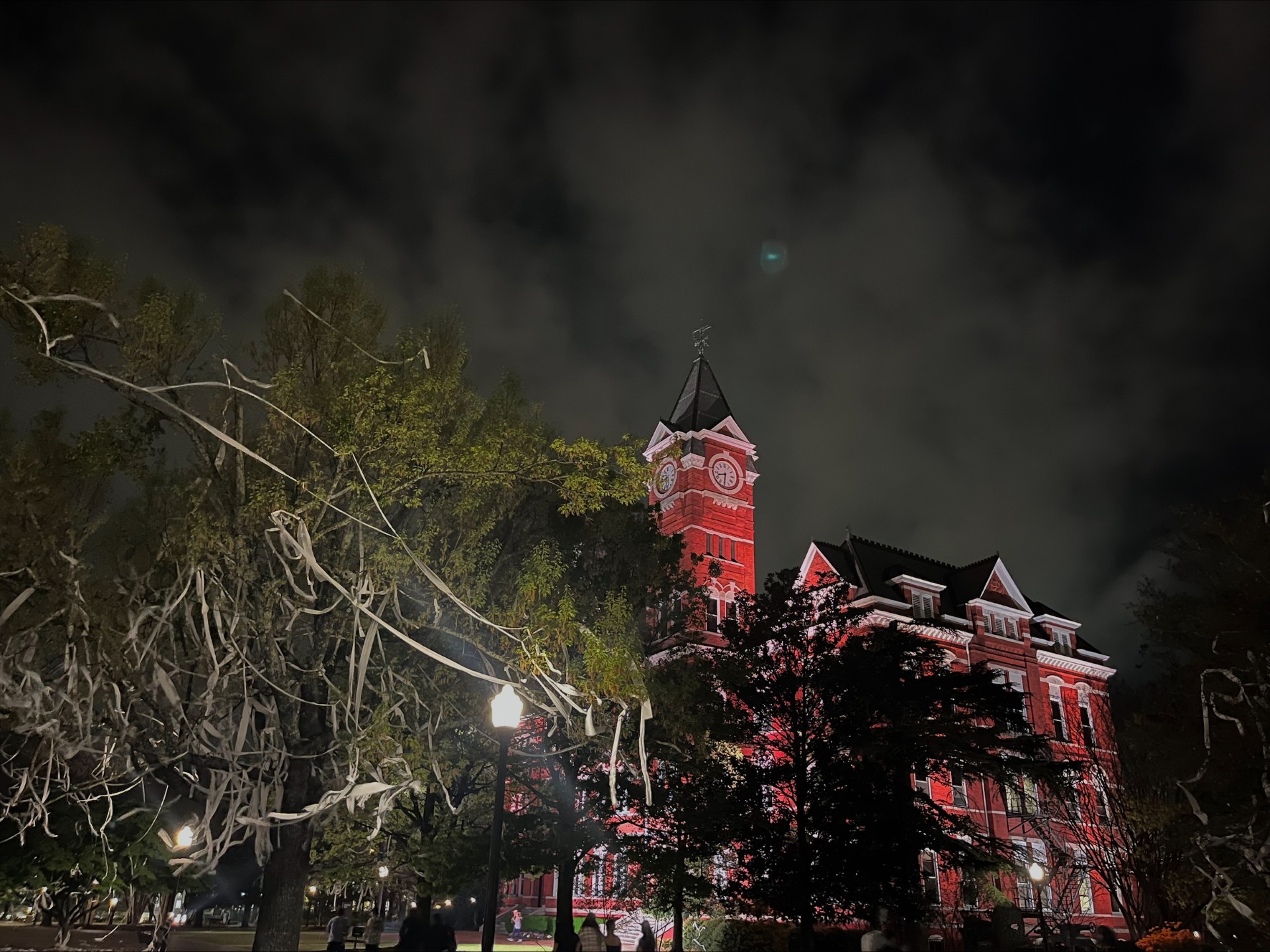 5 haunted places in Auburn + Opelika to get you in the spooky spirit this October