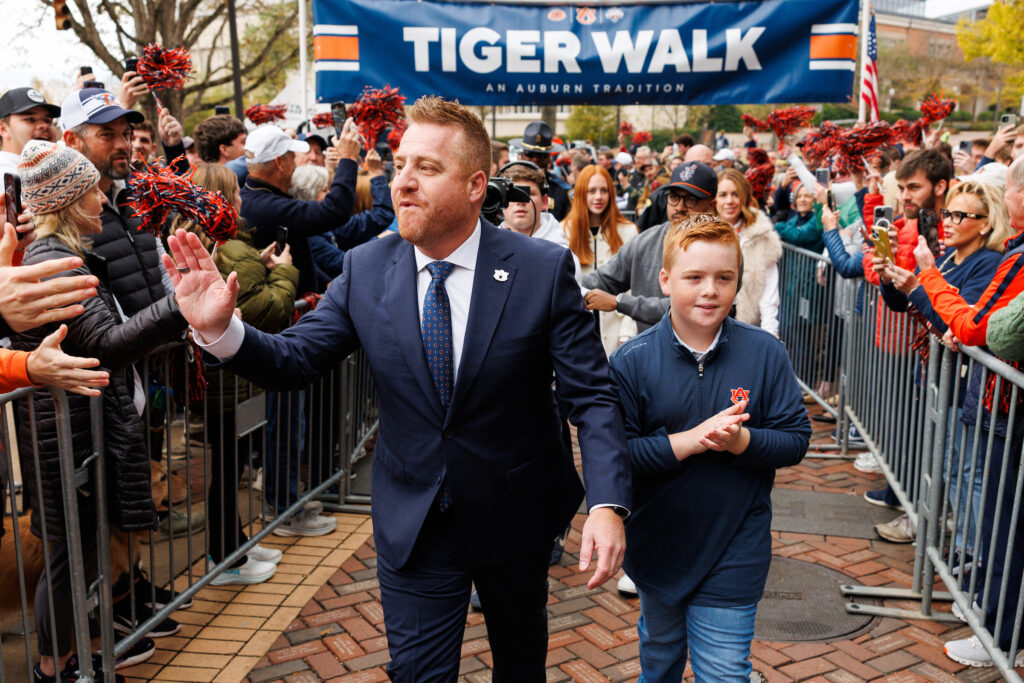 5 key numbers to know from Alex Golesh’s contract with Auburn 5 key numbers to know from Alex Golesh’s contract with Auburn