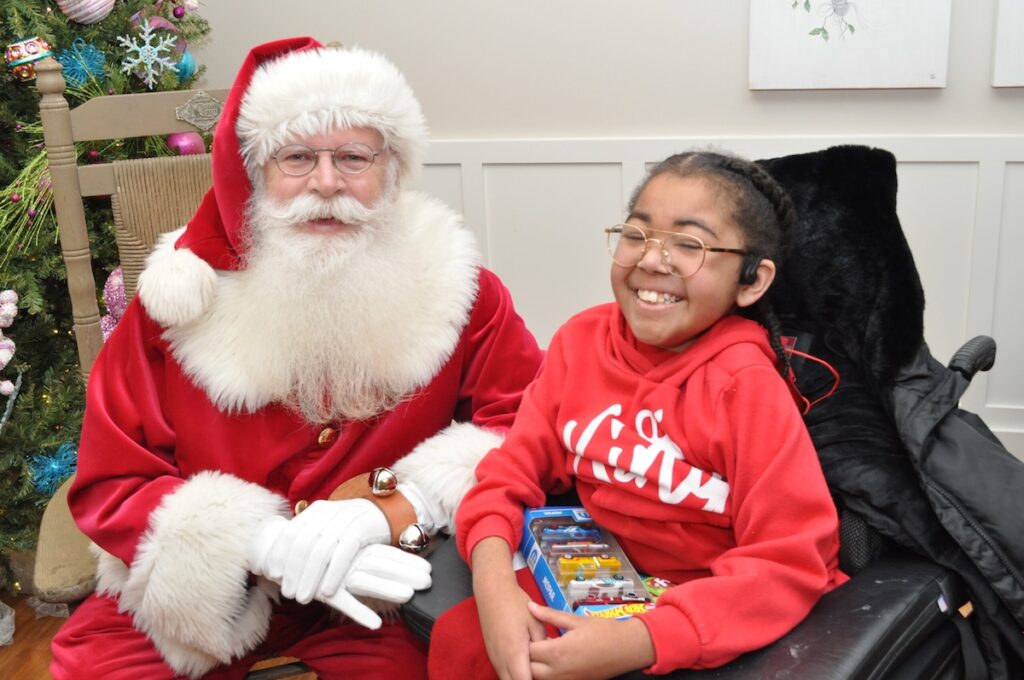 7 ways to become an elf for special kids in Alabama this year