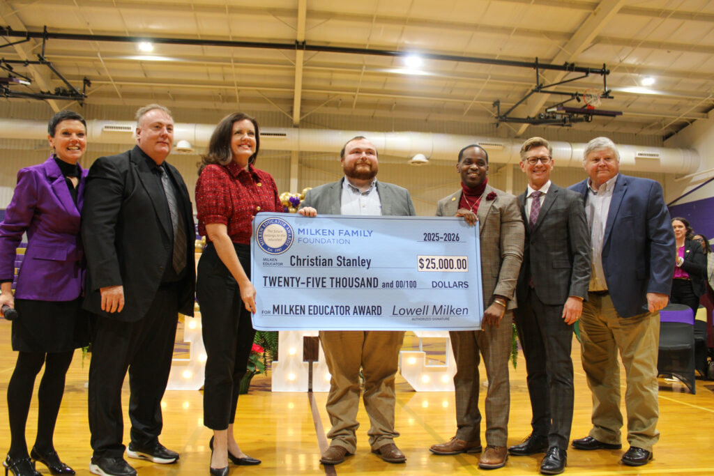 Alabama teacher earns national education award + K prize